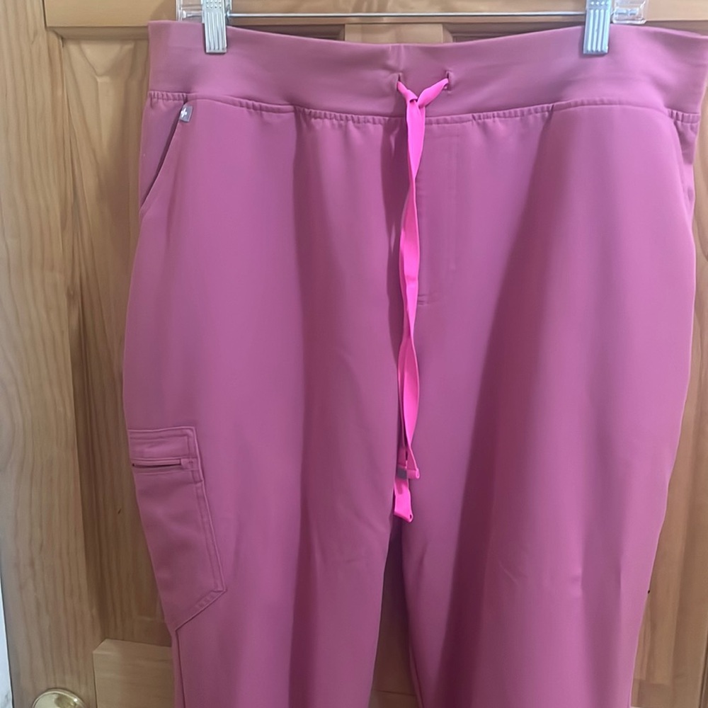 Figs Technical Collection Rose Quartz Joggers